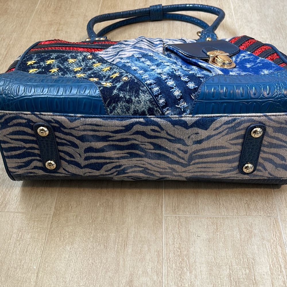 Sharif Denim 1827 Patriotic Bag With Stars & Stripes Sequins & Studs Bag - Picture 5 of 16